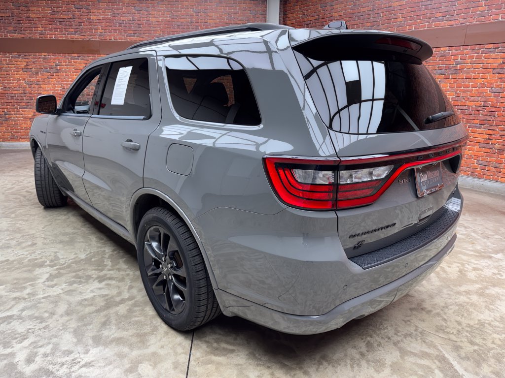 Used 2023 Dodge Durango R/T w/ Blacktop Package AWD/4WD image 2