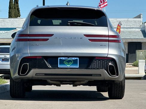 Used 2025 Genesis GV70 2.5T AWD/4WD image 5
