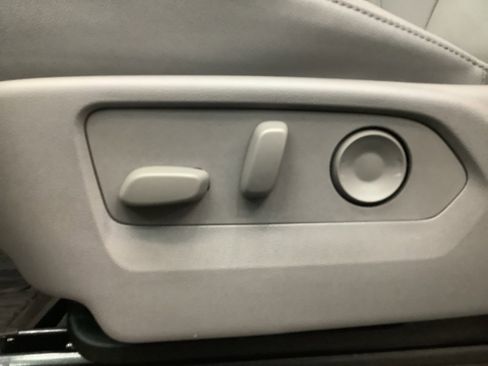 New 2026 GMC Sierra 1500 SLT w/ SLT Premium Plus Package image 18