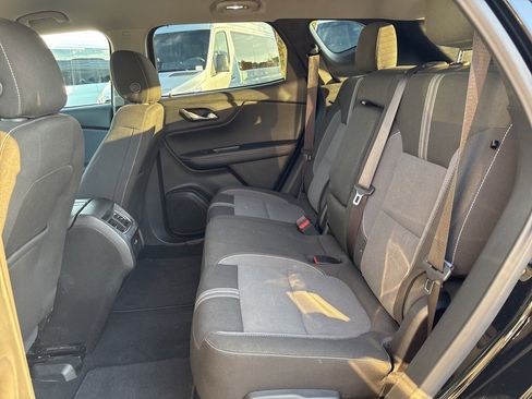 Used 2025 Chevrolet Blazer LT image 22