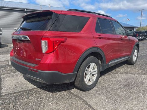 Used 2023 Ford Explorer XLT w/ Equipment Group 202A AWD/4WD image 10