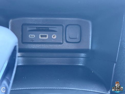 Certified 2022 Chevrolet Equinox RS w/ Infotainment Package image 22