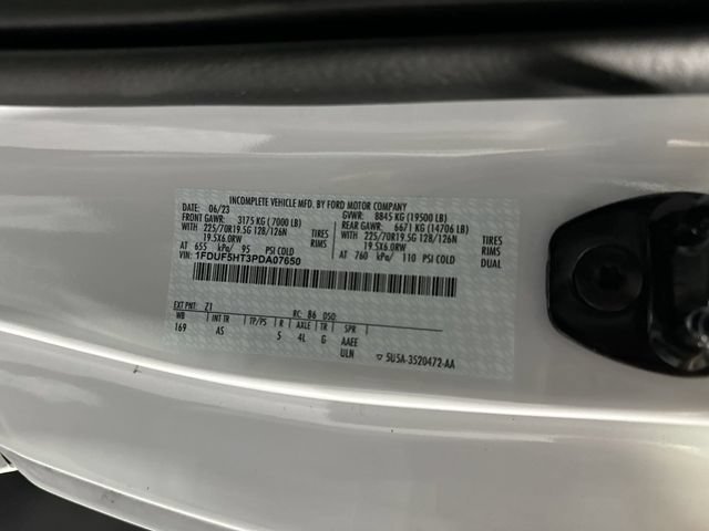 New 2023 Ford F550 4x4 Regular Cab Super Duty image 18