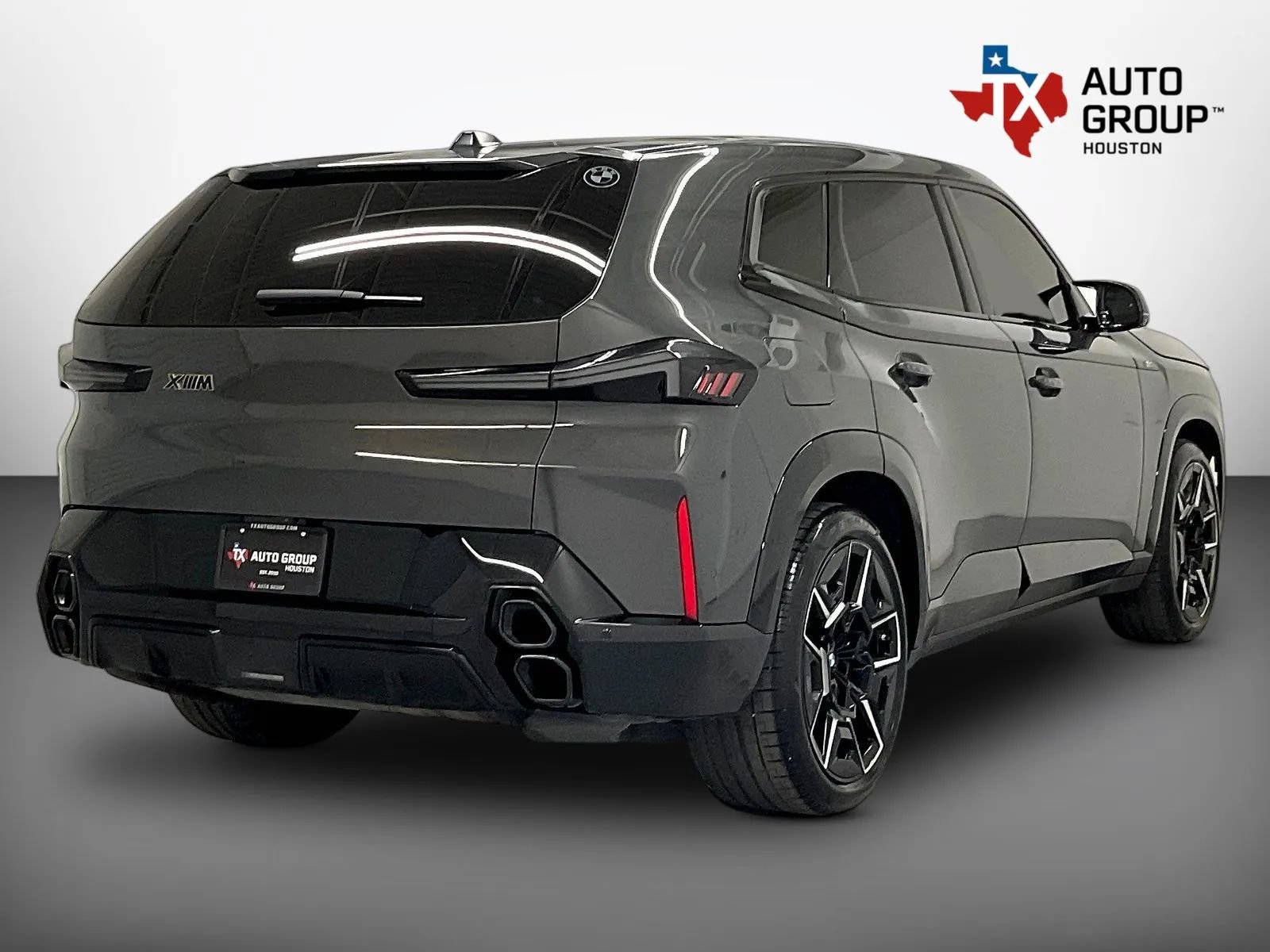Used 2024 BMW XM AWD/4WD image 5