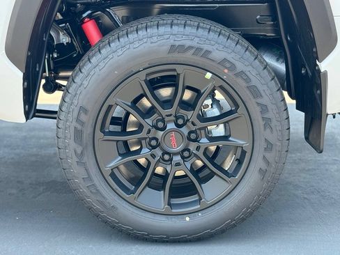 New 2026 Toyota Tundra Limited AWD/4WD image 17