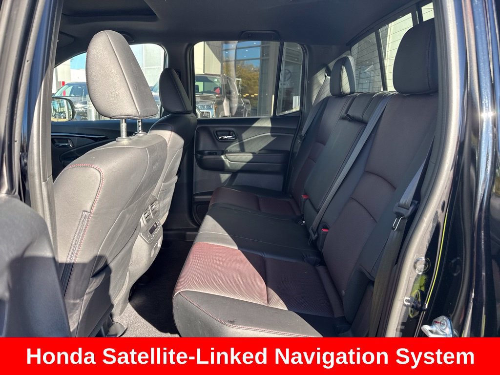 Used 2025 Honda Ridgeline Black Edition image 13