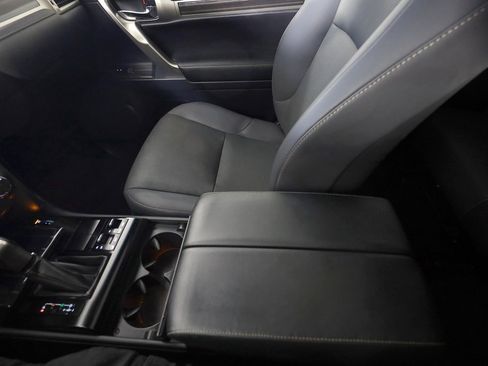 Used 2021 Lexus GX 460 Premium image 35