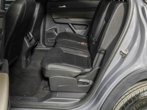 Used 2023 Volkswagen Atlas Cross Sport SEL R-Line AWD/4WD image 37