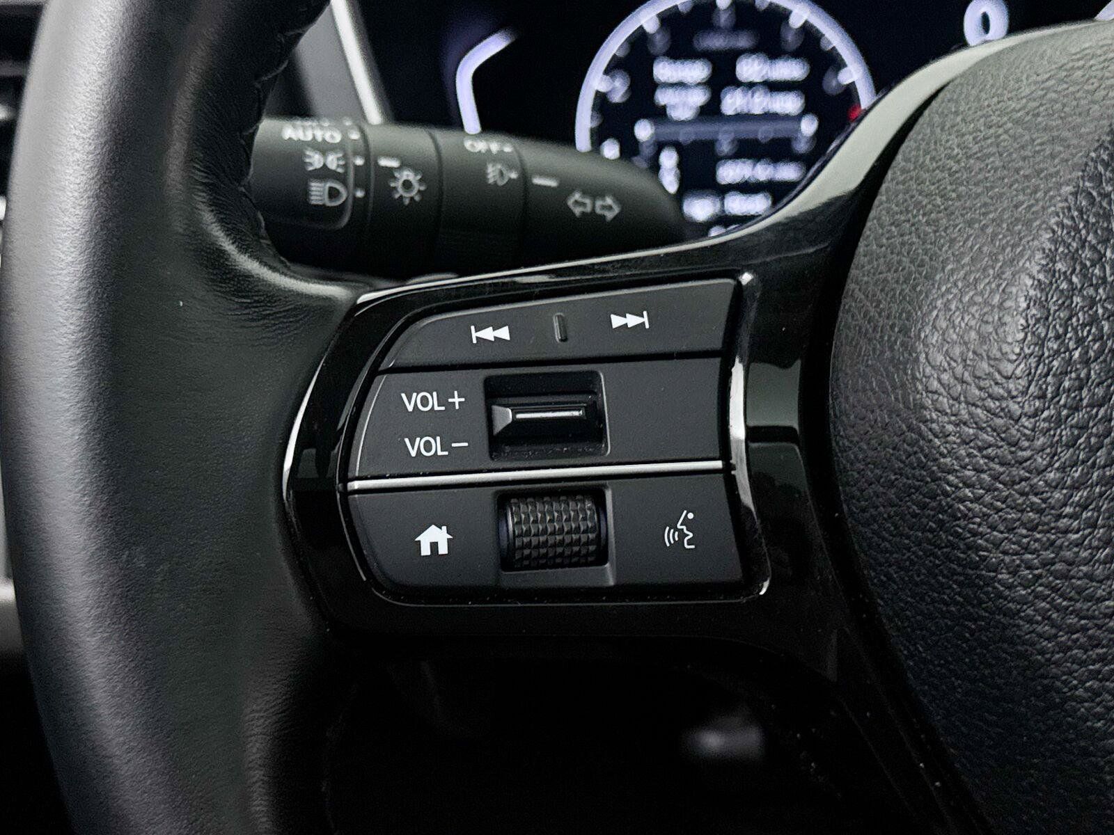 Used 2024 Honda Pilot Touring image 37