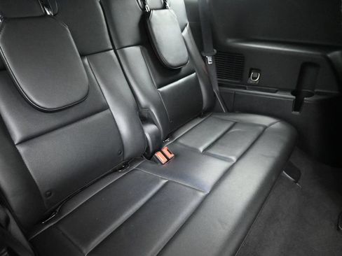 Used 2023 Ford Explorer ST-Line w/ Class IV Trailer Tow Package AWD/4WD image 11