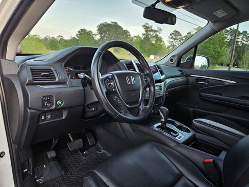 Used 2019 Honda Ridgeline RTL-T image 12