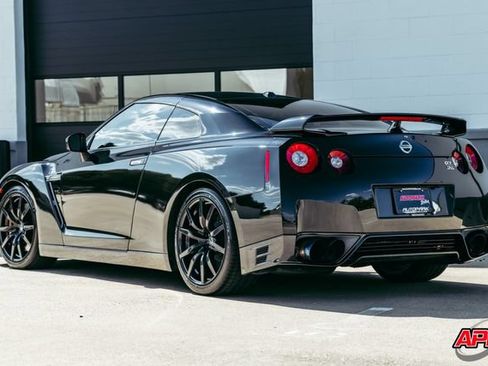 Used 2013 Nissan GT-R Premium AWD/4WD image 52