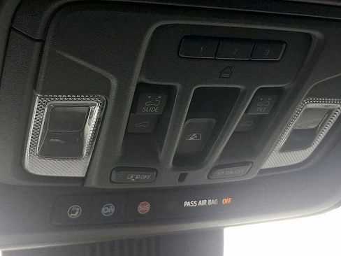 Used 2024 Chevrolet Silverado 1500 ZR2 image 28