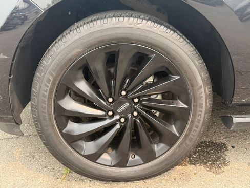 Used 2021 Lincoln Navigator L Reserve AWD/4WD image 8