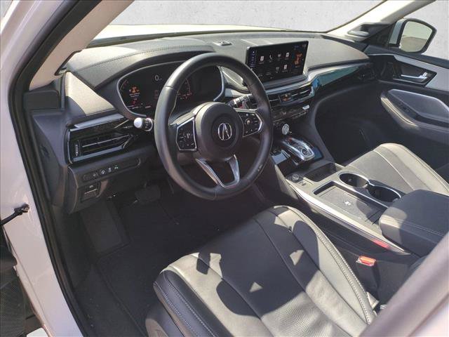 Used 2025 Acura MDX w/ Technology Package FWD image 10