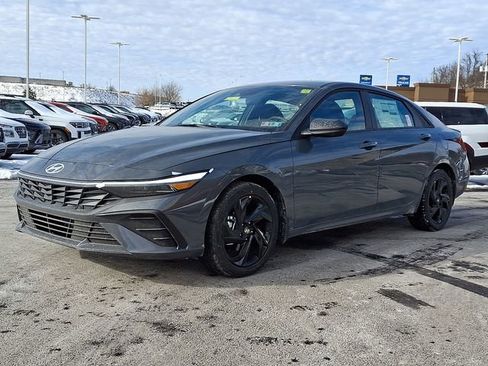 New 2026 Hyundai Elantra Sport image 2