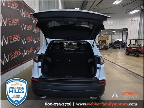 Used 2022 Jeep Cherokee Latitude Lux AWD/4WD image 6