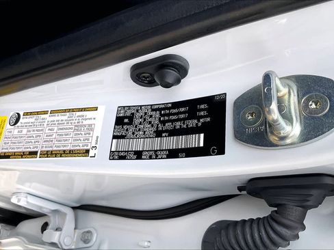 Used 2024 Toyota 4Runner TRD Off-Road Premium w/ Moonroof Package AWD/4WD image 36