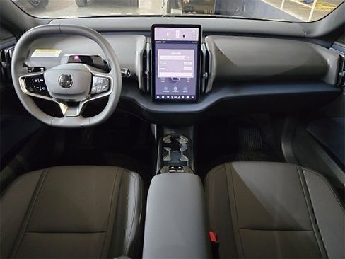 New 2025 Volvo EX30 Plus w/ Protection Package Premier image 17
