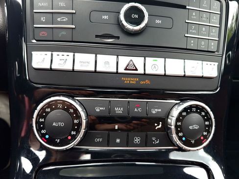 Used 2020 Mercedes-Benz SLC 43 AMG image 17