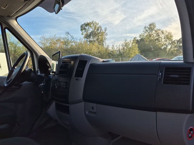 Used 2016 Mercedes-Benz Sprinter 2500 image 18