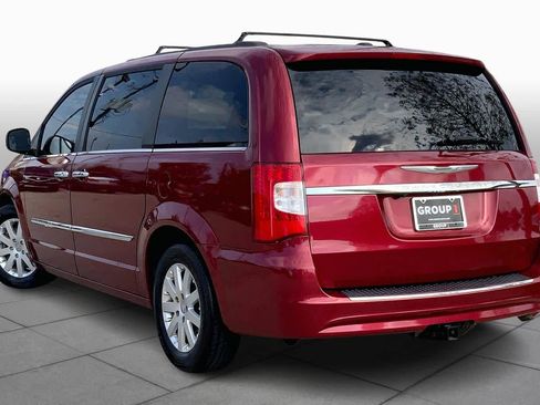 Used 2014 Chrysler Town & Country Touring w/ Trailer Tow Group image 10