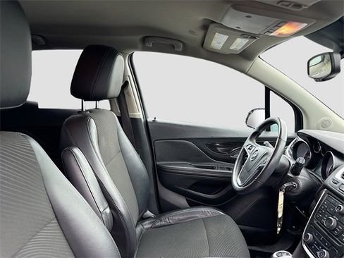 Used 2014 Buick Encore FWD image 26