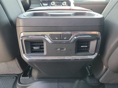 Used 2026 GMC Sierra 1500 Denali Ultimate AWD/4WD image 12