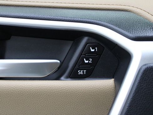 Used 2019 Toyota RAV4 Limited w/ Advanced Technology Package FWD image 17