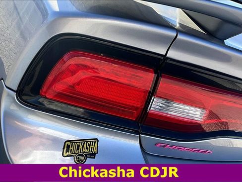 Used 2014 Dodge Charger R/T w/ Blacktop Package image 19