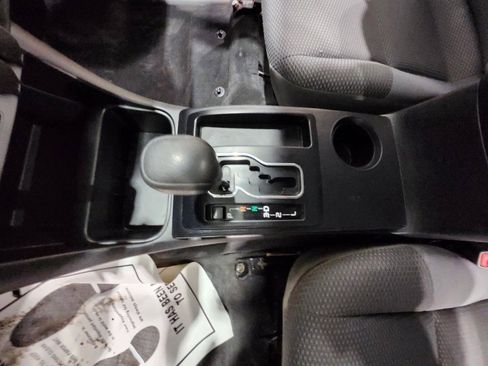 Used 2015 Toyota Tacoma 4x4 Access Cab image 26