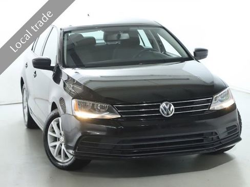 Used 2015 Volkswagen Jetta SE image 2