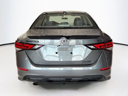 Certified 2022 Nissan Sentra SR w/ Midnight Edition image 6