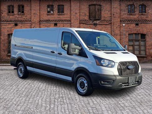 Certified 2022 Ford Transit 250 Low Roof image 3