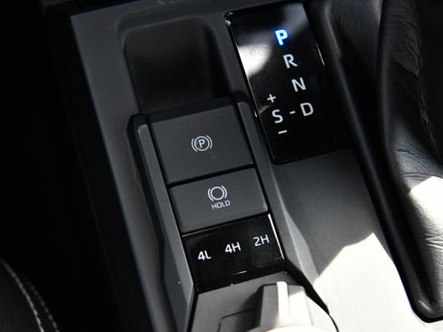 Used 2024 Toyota Tacoma TRD Sport image 27