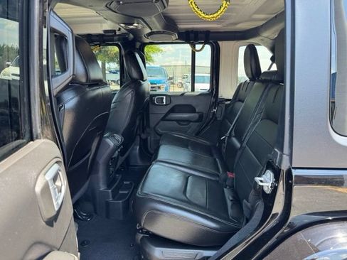Used 2021 Jeep Wrangler Unlimited Sahara w/ Cold Weather Group AWD/4WD image 14
