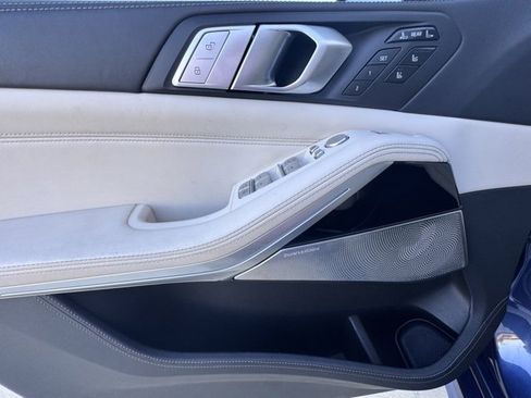 Used 2022 BMW ALPINA XB7 image 11