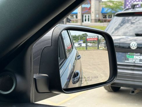 Used 2019 Jeep Grand Cherokee Altitude AWD/4WD image 43