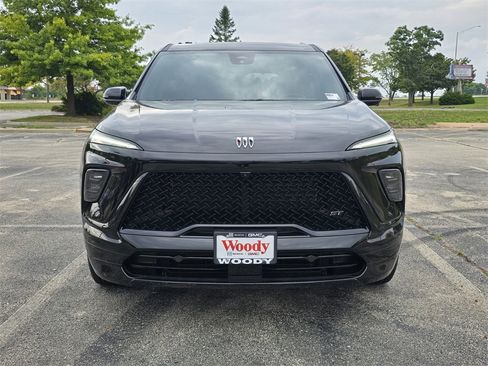 New 2026 Buick Enclave Sport Touring w/ Power Package image 3