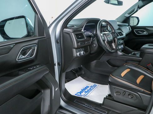 Used 2023 GMC Yukon AT4 w/ AT4 Premium Package AWD/4WD image 3