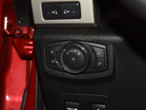 Used 2020 Ford F150 Lariat w/ Equipment Group 502A Luxury image 34