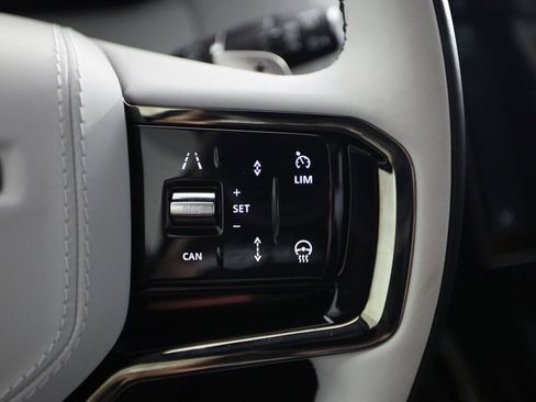 Used 2025 Land Rover Range Rover Sport Dynamic SE image 22