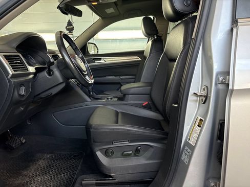 Used 2018 Volkswagen Atlas SEL AWD/4WD image 15