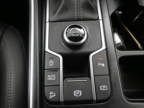 Certified 2026 Kia Sorento S FWD image 24