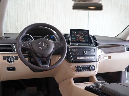 Used 2017 Mercedes-Benz GLE 350 4MATIC image 33