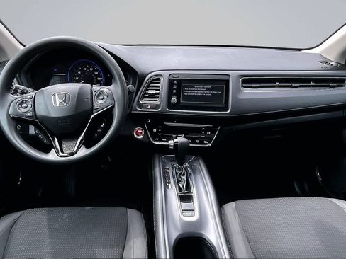 Used 2021 Honda HR-V EX image 10