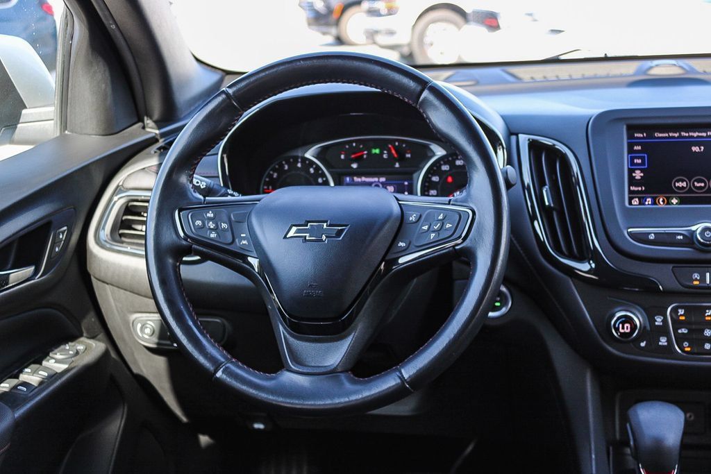Used 2022 Chevrolet Equinox RS FWD image 16