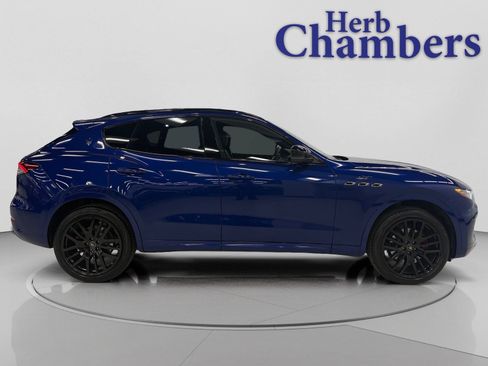Used 2022 Maserati Levante GT image 2