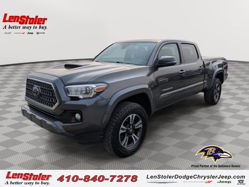 Used 2018 Toyota Tacoma TRD Sport w/ TRD Premium Sport Package AWD/4WD image 1