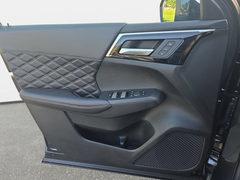 New 2026 Nissan Rogue Platinum AWD/4WD image 26